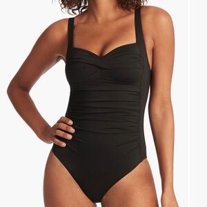 Sea Level Swim Australia Twist Front Multifit One-Piece Swimsuit Black Size 4
